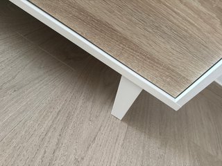 Cómoda de madera con 3 puertas