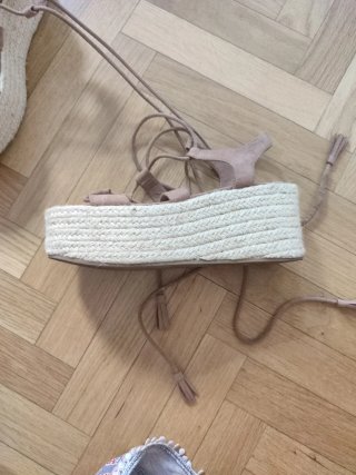 Sandalias de plataforma con cordones