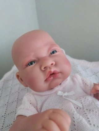 Muñeca Bebé Antonio Juan