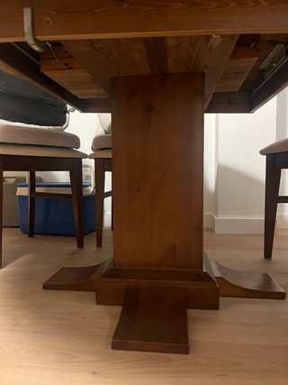 Mesa de comedor  y 4 sillas