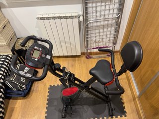 Bicicleta Estática Plegable Negra y Roja