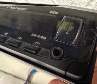 Radio Coche Pioneer DEH-1420UB
