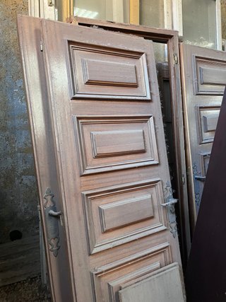 3 Puertas Marrones Madera