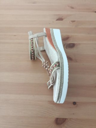 Sandalias Beige Multicolor Mujer