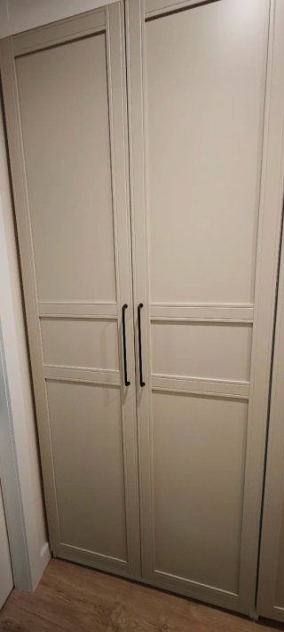 2 Puertas FLISBERGET con tiradores negros