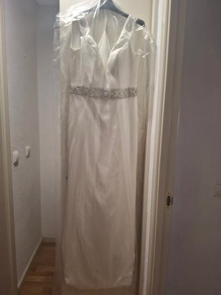 Vestido de Novia Blanco con Pedrería, limpio,tinte