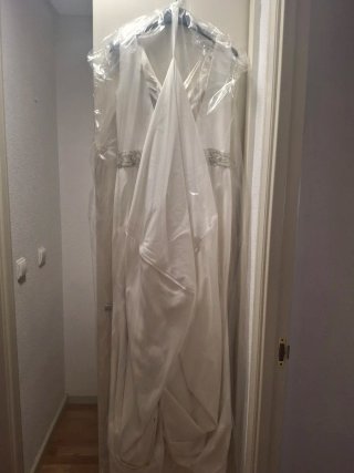 Vestido de Novia Blanco con Pedrería, limpio,tinte