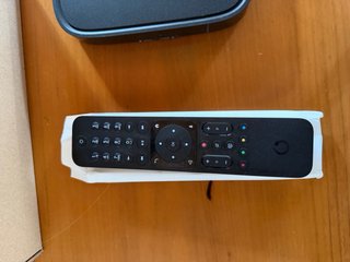 Decodificador Vodafone con Mando