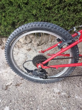 Bicicleta infantil Btwin roja