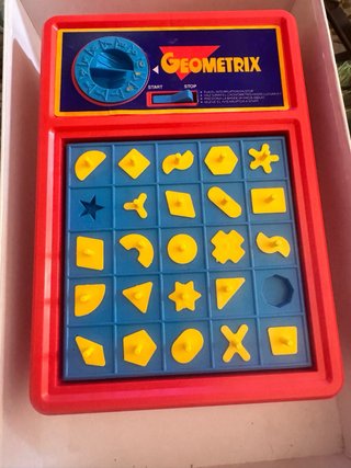 Geometrix MB Juegos - Juego de mesa clásico