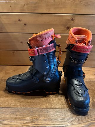 Botas SKIMO Atomic Backland Carbon – Talla 27/27,5