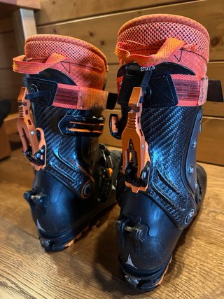 Botas SKIMO Atomic Backland Carbon – Talla 27/27,5