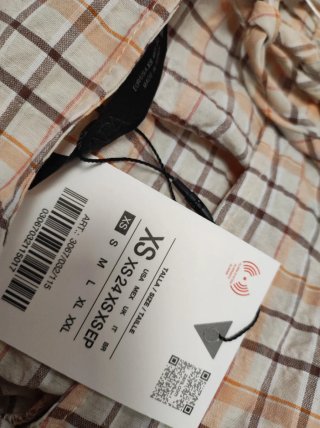 Blusa Zara cuadros naranja y marrón