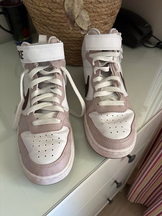 Nike Court Borough Mid 2 Talla 39