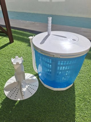 Lavadora y centrifugadora manual para caravanas