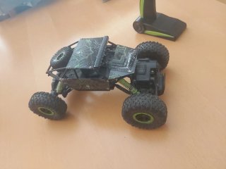 Coche RC todoterreno con mando
