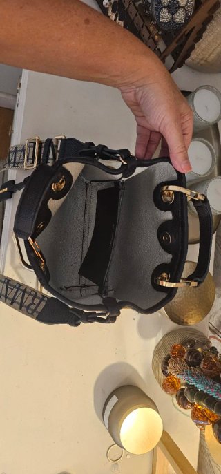 Bolso Emporio Armani Asa y Bandolera.