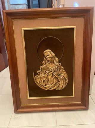Santos y cuadros religiosos