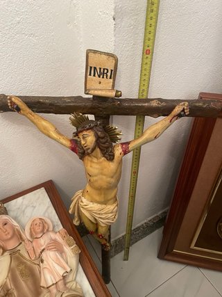 Santos y cuadros religiosos