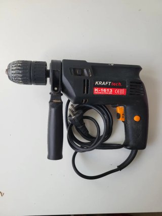 Taladro Eléctrico Kraft Tech K-1613 con empuñadura