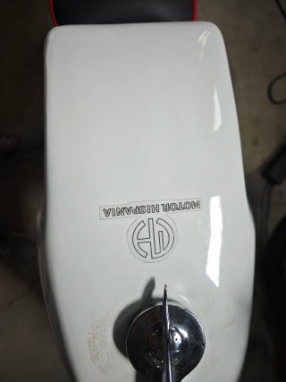 Moto Guzzi 74cc Roja y Blanca, restaurada/funciona
