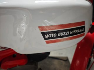 Moto Guzzi 74cc Roja y Blanca, restaurada/funciona