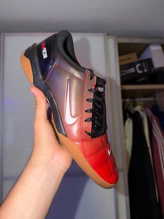 Nike Total 90 Black and Red