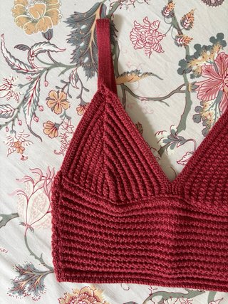 Top de punto granate Stradivarius