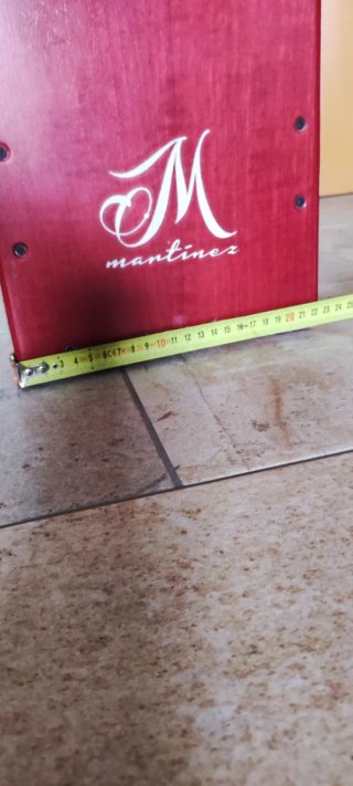 Cajón flamenco rojo con funda