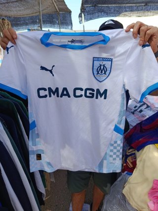 Camiseta Puma OM - Blanca y Azul