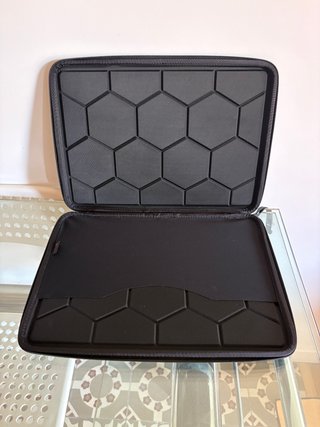 MacBook Pro 15 2018 16GB + funda