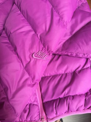Chaqueta acolchada  morada Talla  no es original