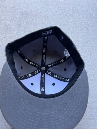 Gorra New Era 59FIFTY Gris Blanca Roja Talla 7