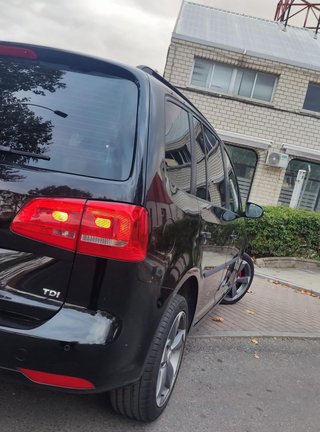 Volkswagen Touran 7 PLAZAS-SIN GARANTÍA,NEGOCIABLE