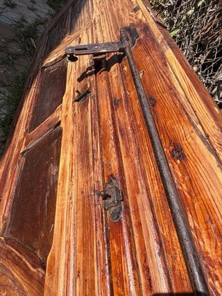 Puerta antigua madera maciza.