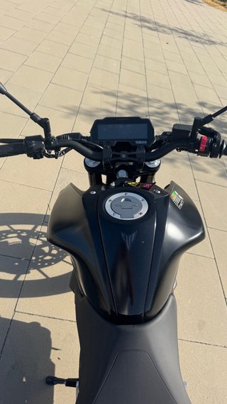 Yamaha MT-125 Negra Moto Naked