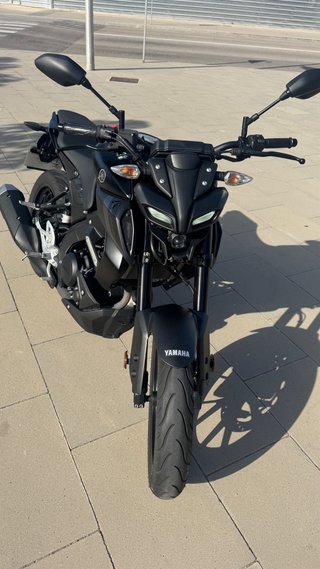 Yamaha MT-125 Negra Moto Naked