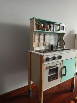 Cocina de juguete con accesorios