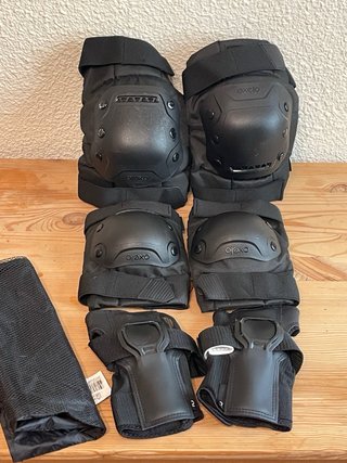 Patines Oxelo FIT100 Talla 45 + Protecciones