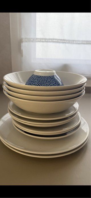 Juego de platos de loza