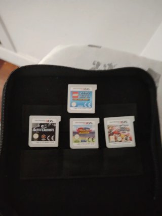 Nintendo 2DS Azul con funda y juegos