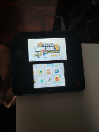 Nintendo 2DS Azul con funda y juegos