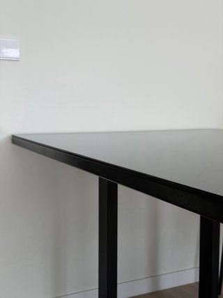 Mesa de comedor moderna cristal y metal
