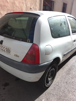 Renault Clio 2002