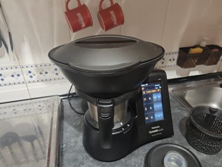 ROBOT DE COCINA TAURUS MYCOOK BLACK EDITION.