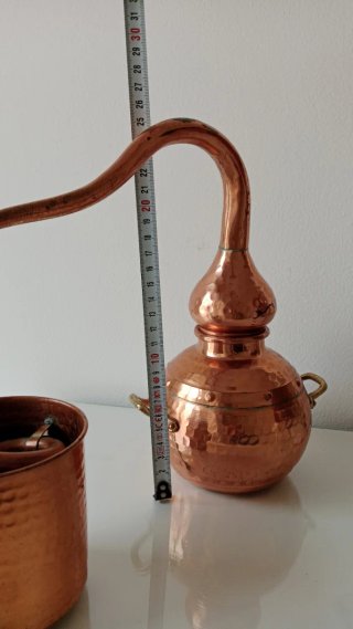 Alambique de Cobre 1 Litro. 25 cm. de altura.