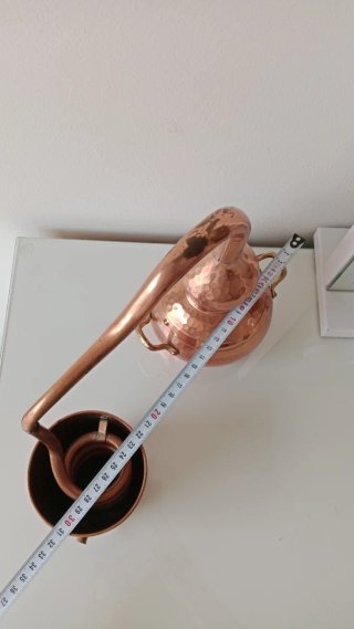 Alambique de Cobre 1 Litro. 25 cm. de altura.
