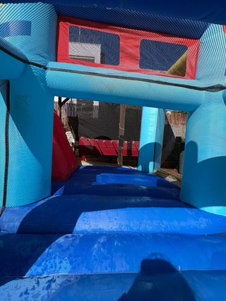Castillo hinchable de agua