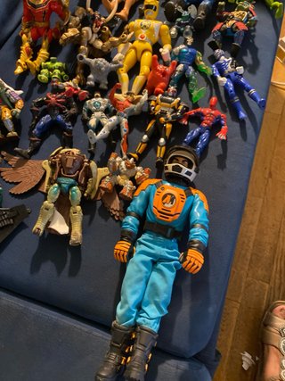 Lotto di action figure e giocattoli