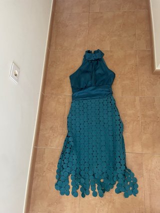 Elegante vestido de fiesta invitada boda